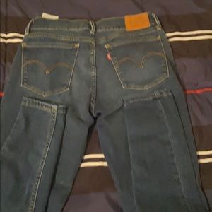 Women’s Levi Jeans